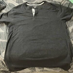 Brand new Kenneth Cole men’s Henley